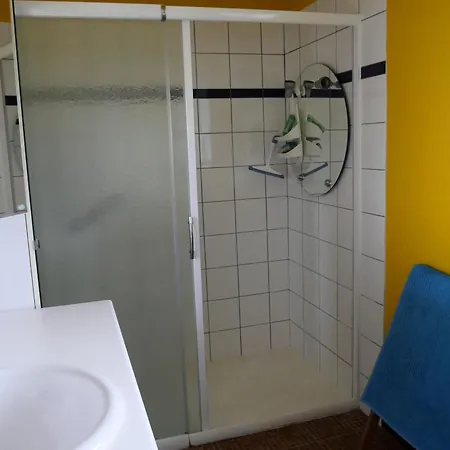 Maison De Independante Avec Jardin, Bbq, Ping-pong Et Petite Piscine, Adaptee Pour Enfants - Fr-1-410-134 بيت للعطل